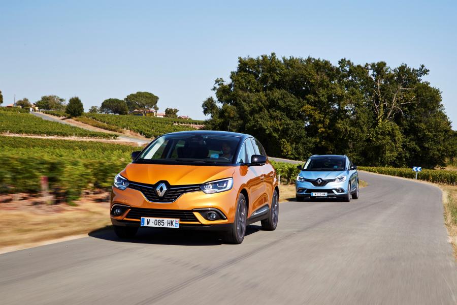  Renault Scenic (J9) 2016 года  (фото 16 из 57)